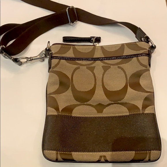 Coach Crossbody - Picture 1 of 3